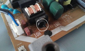 電子產品,電視機維修 我電視機電源板上這個是什么電子元件,為什么什么燒掉了 白圈里的這個,用什么替